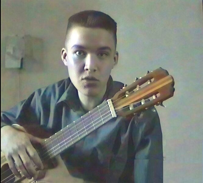 Файл:Ходирєв Артем Володимирович — Музична школа.jpg