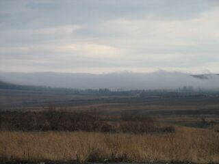 Орієнтовно кінець жовтня 2008 року. Летійський туман котиться, як снігова лавина, від Старого Криму повз курган Кара-Оба.