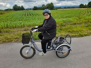 Триколісний велосипед.jpg